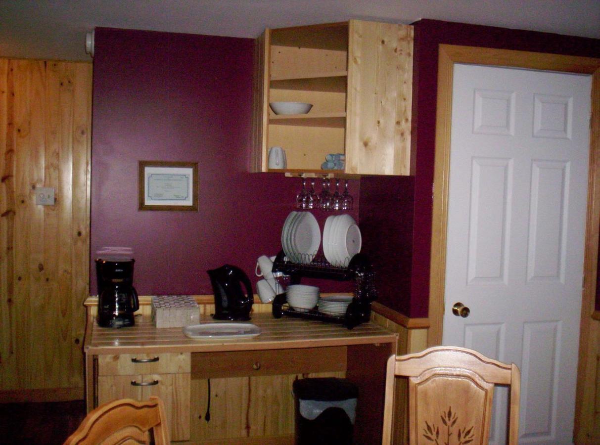 Gite Au P'Tit Bonheur B&B Coaticook Eksteriør bilde