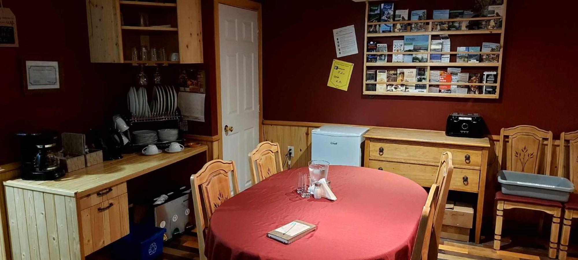 Gite Au P'Tit Bonheur B&B Coaticook Eksteriør bilde